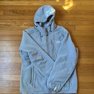 North Face Denali Hooded Fleece Jacket women’s Size Large Light Gray